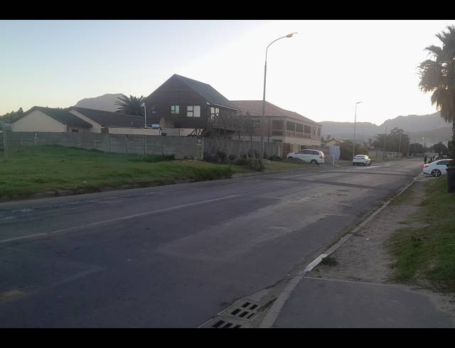 946M² VACANT LAND FOR SALE IN DIE BOS